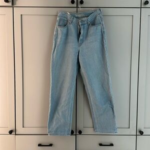 Cool mom jeans!!! Snacks x Mother Denim